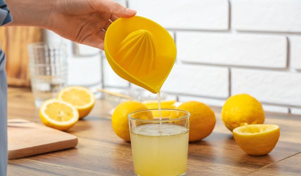 Image for Pljačkaš koji je krenuo da opljačka banku uveren da je nevidljiv