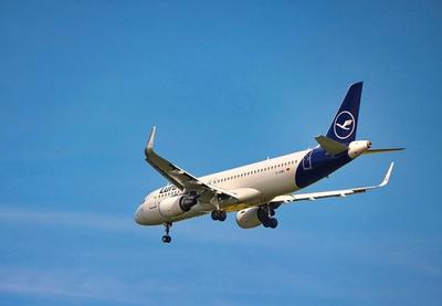 Image for Lufthansa ukida 100 domaćih letova zbog povećanih troškova- Ryanair redukuje saobraćaj u Nemačkoj za 10%