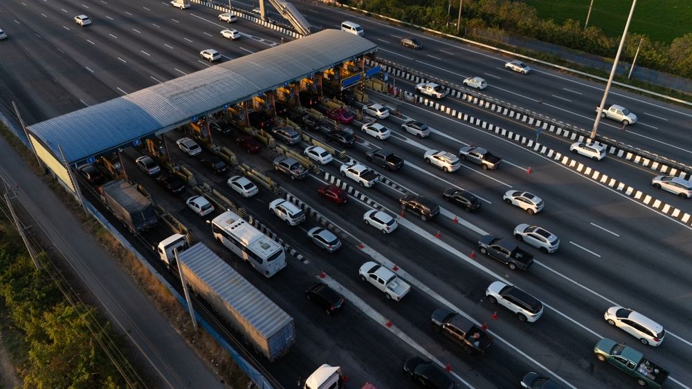 Na prelazu Sremska Rača čeka se dva sata za izlazak iz Srbije (Photo: Shutterstock)