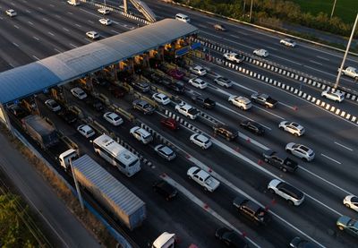 Na prelazu Sremska Rača čeka se dva sata za izlazak iz Srbije (Photo: Shutterstock)