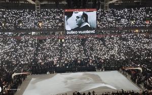 Image for Puna Arena na oproštaju od Vujoševića