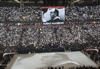 Image for Puna Arena na oproštaju od Vujoševića