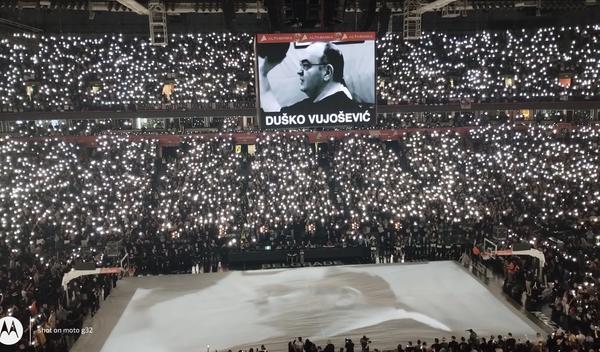 Image for Puna Arena na oproštaju od Vujoševića