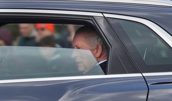 Image for Kralj Čarls otkazao obaveze