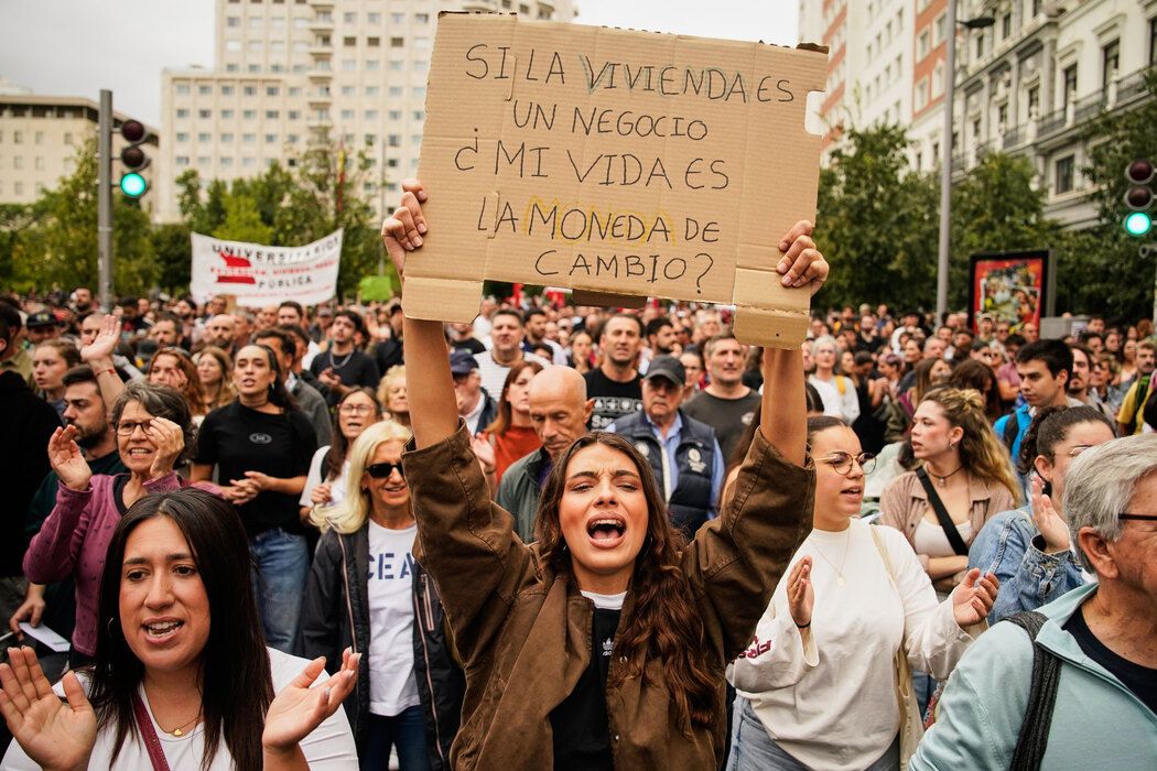 Organizatori tvrde da se na protestima okupilo oko 500 hiljada ljudi dok policija navodi da ih nije bilo više od 70 hiljada