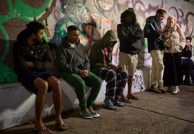 Image for BLISKI ISTOK: Na meti rafinerije i naftna polja