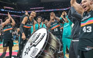 Image for San Antonio bolji od šampiona, osmi uzastopni trijumf (video)