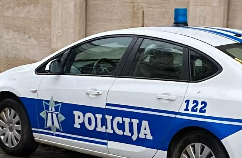 Image for U nezgodi i vozilo ministra