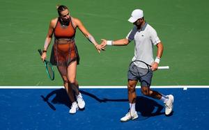 U trećem, odlučujućem setu, koji se igra na 10 poena, Đoković i Sabalenka su potpuno pali u igri i na kraju su eliminisani već na startu turnira