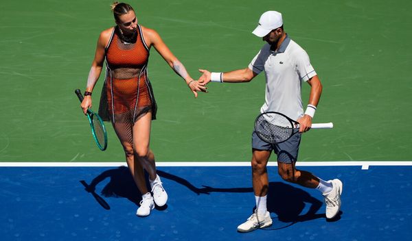 U trećem, odlučujućem setu, koji se igra na 10 poena, Đoković i Sabalenka su potpuno pali u igri i na kraju su eliminisani već na startu turnira