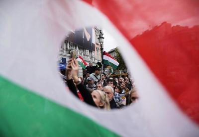 Image for Mađarska na graničnim prelazima počela primenu novog sistema ulaska u zonu Šengena