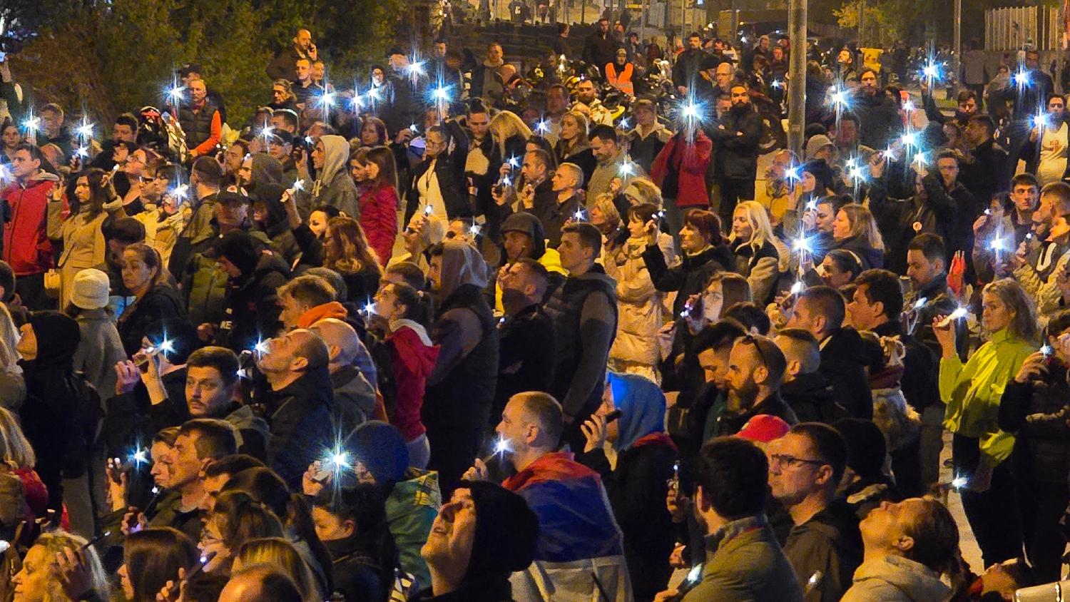 Image for Tišina ispred Informera