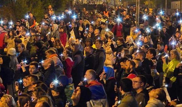 Image for Tišina ispred Informera