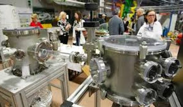 prihodi nastavili da rastu, uprkos smanjenju broja zaposlenih, ali da je rekordno nizak broj planiranih novih pozicija u ovoj godini