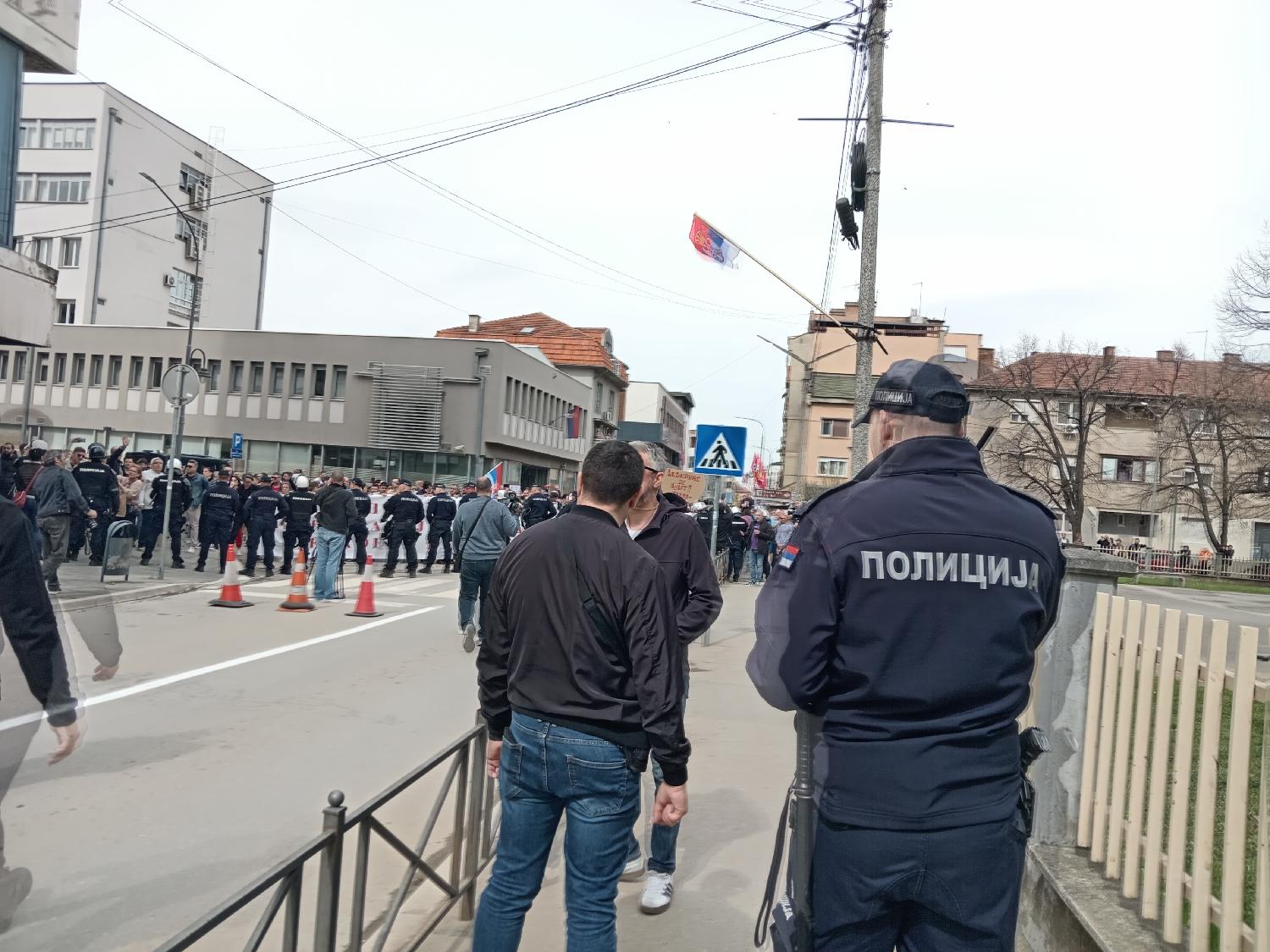 Image for Podrška zbog protesta