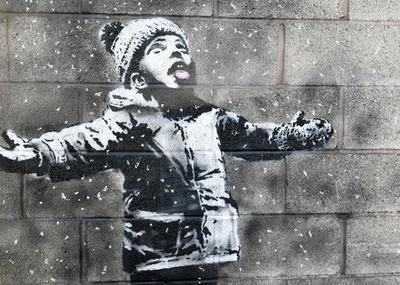 Rojters je objavio da je Benksi promenio ime u Dejvid Džouns, što je drugo najpopularnije ime u Velikoj Britaniji, a umetnik nije demantovao priču te agencije.