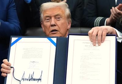 Image for Tramp potpisao zakon kojim se okončava najduža budžetska blokada u istoriji SAD