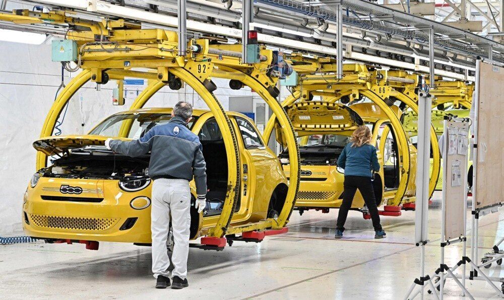 Proizvođač automobila je naveo da radi na usklađivanju nivoa proizvodnje motora sa potražnjom