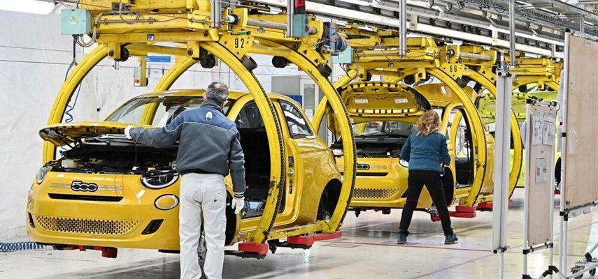Proizvođač automobila je naveo da radi na usklađivanju nivoa proizvodnje motora sa potražnjom