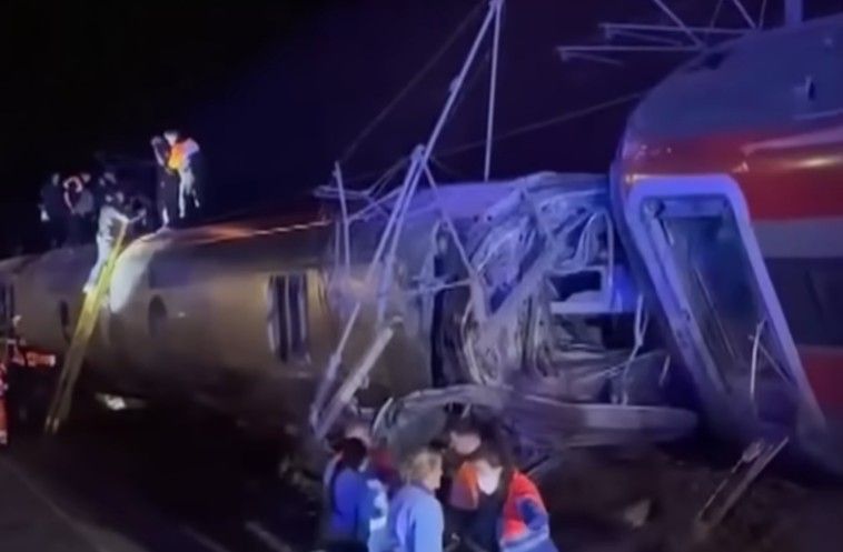 Image for U sudaru vozova u Španiji poginulo 39 osoba 