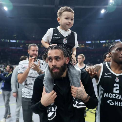 Nema mesta za najboljeg strelca: Duejn Vašington (Photo: Beta)