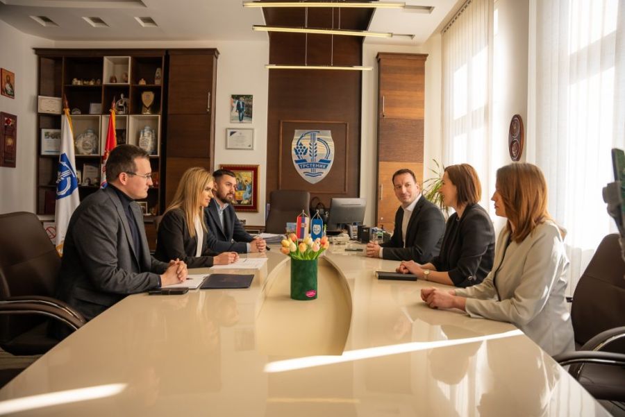 Image for Zakon o porodicama s više dece