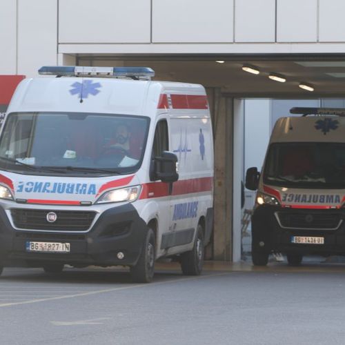 Image for Povređene tri osobe