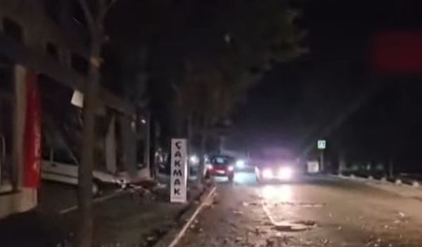 Image for Jak zemljotres potresao zapad Turske, tri zgrade se srušile