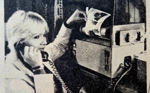 Image for Kad su se fotografije slale – fiksnim telefonom!