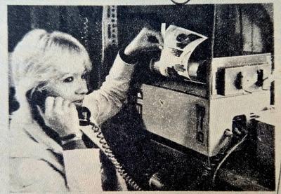 Image for Kad su se fotografije slale – fiksnim telefonom!