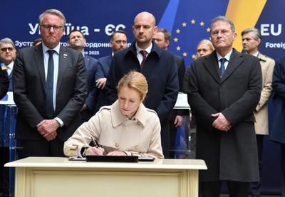 Image for EU zamrznula 210 milijardi evra ruske imovine, Mađarska i Slovačka se protive merama