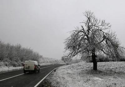 Image for Na području Lučana, Gornjeg Milanovca i Čačka, više hiljada građana bez struje zbog snega