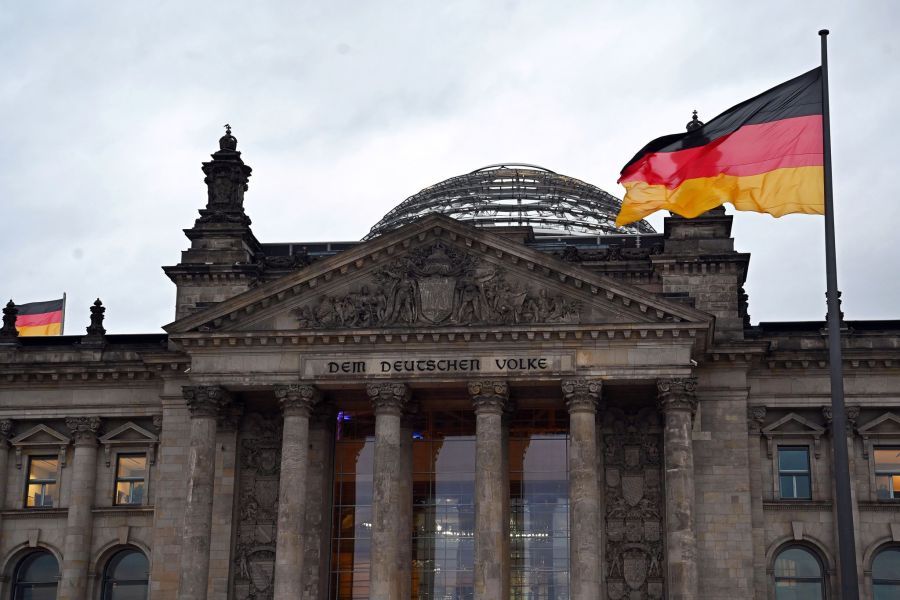 Image for Berlin na testu demokratije