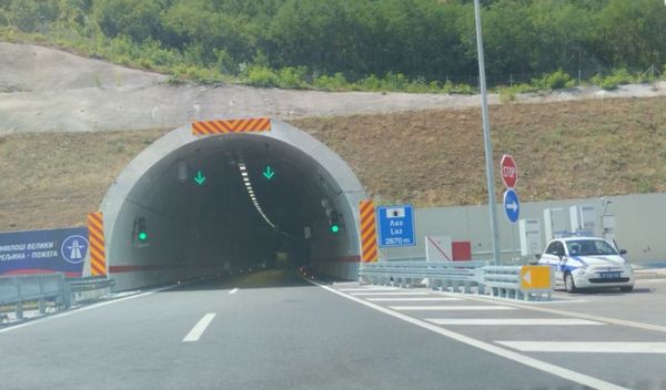 Image for Oprez kroz tunel zbog magle