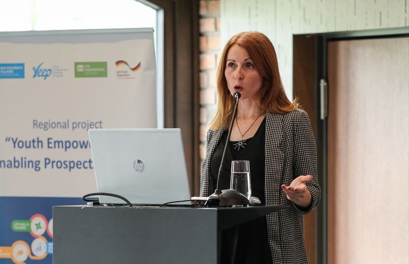 Image for Izazovi mladih u Srbiji