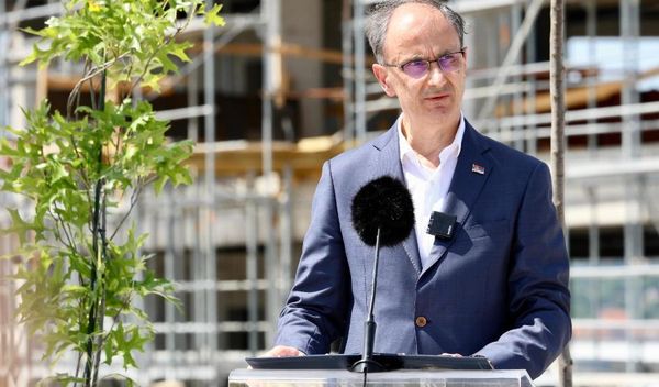 Image for Istorijska odluka za Srbiju