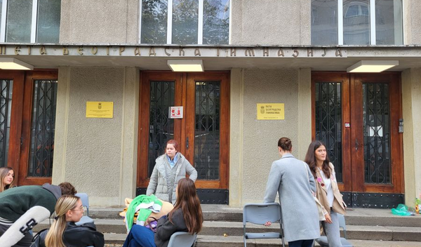 Image for Roditelji traže hitne mere