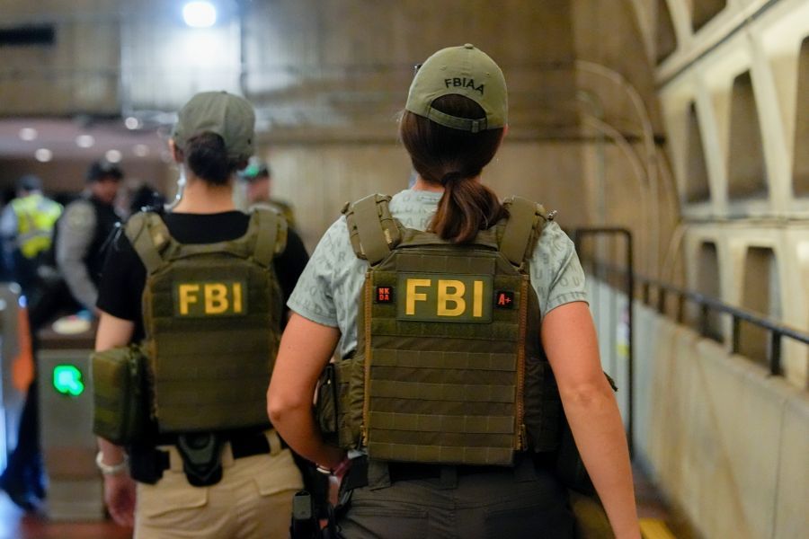 Image for FBI predvodi istragu