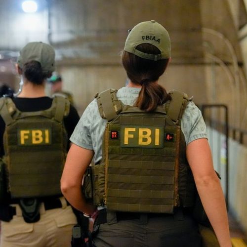 Image for FBI predvodi istragu