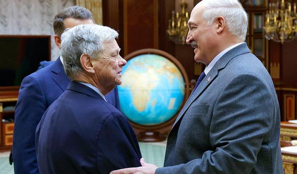 Image for Belorusija oslobodila nobelovca Bjaljackog i opozicionarku Kolesnikovu, SAD ublažile sankcije