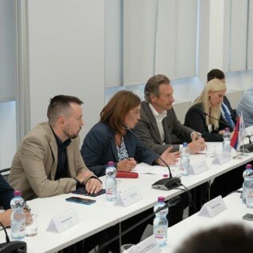 Posebna pažnja posvećena je Memorandumu o razumevanju koji su potpisale privredne komore Srbije i Maroka
