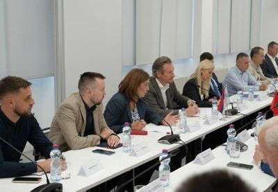 Posebna pažnja posvećena je Memorandumu o razumevanju koji su potpisale privredne komore Srbije i Maroka