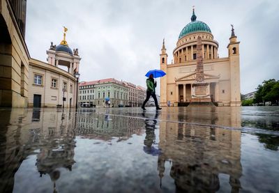 Image for Stroži useljenički zakoni