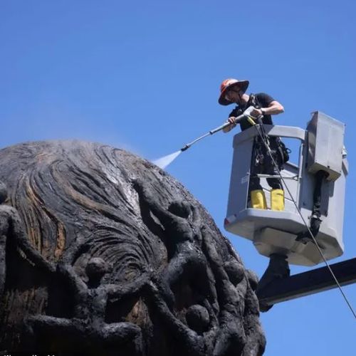 Image for Spomenik u Kragujevcu poput statue Hrista Spasitelja u Rio de Žaneiru