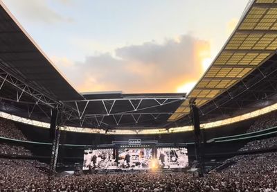 Image for Poginuo muškarac na koncertu grupe Oasis