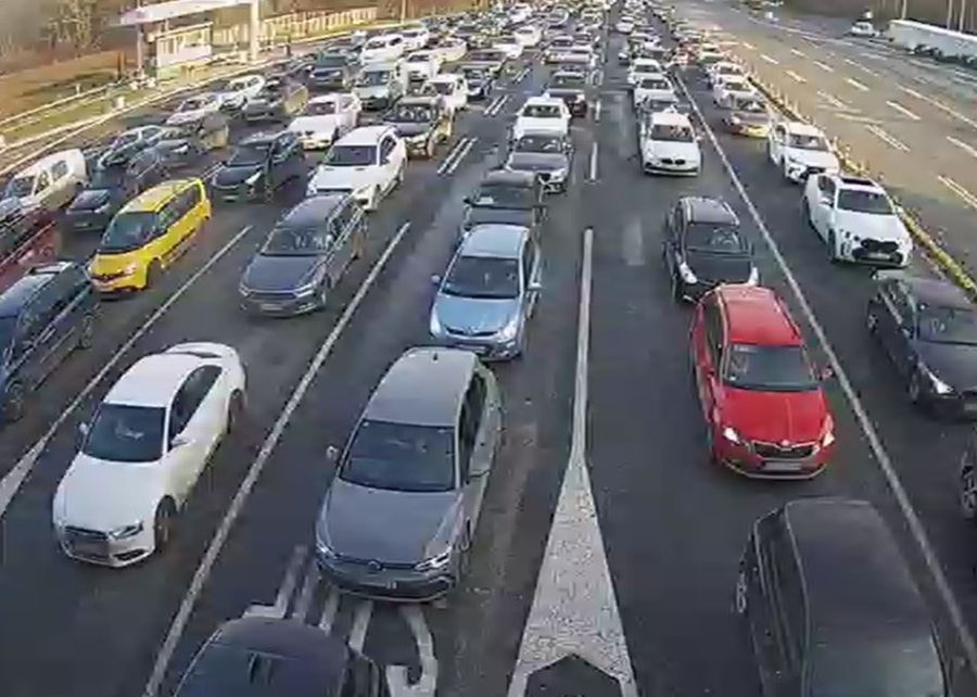 Image for Po sat čekanja na prelazima