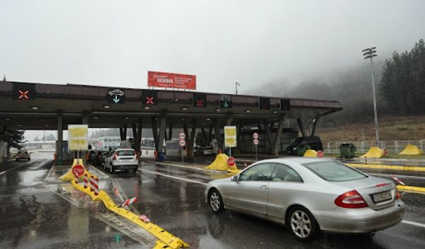 Savet vozačima je da sačekaju stabilizaciju vremena