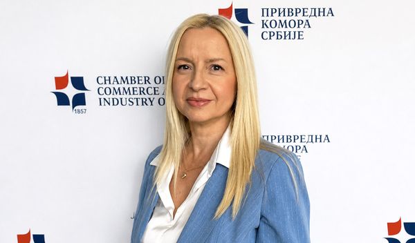 Praktično znanje i akademsko napredovanje ne smeju se posmatrati kao dve suprotstavljene putanje