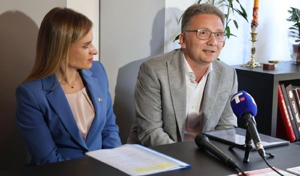 Image for Rast izvoza IKT usluga