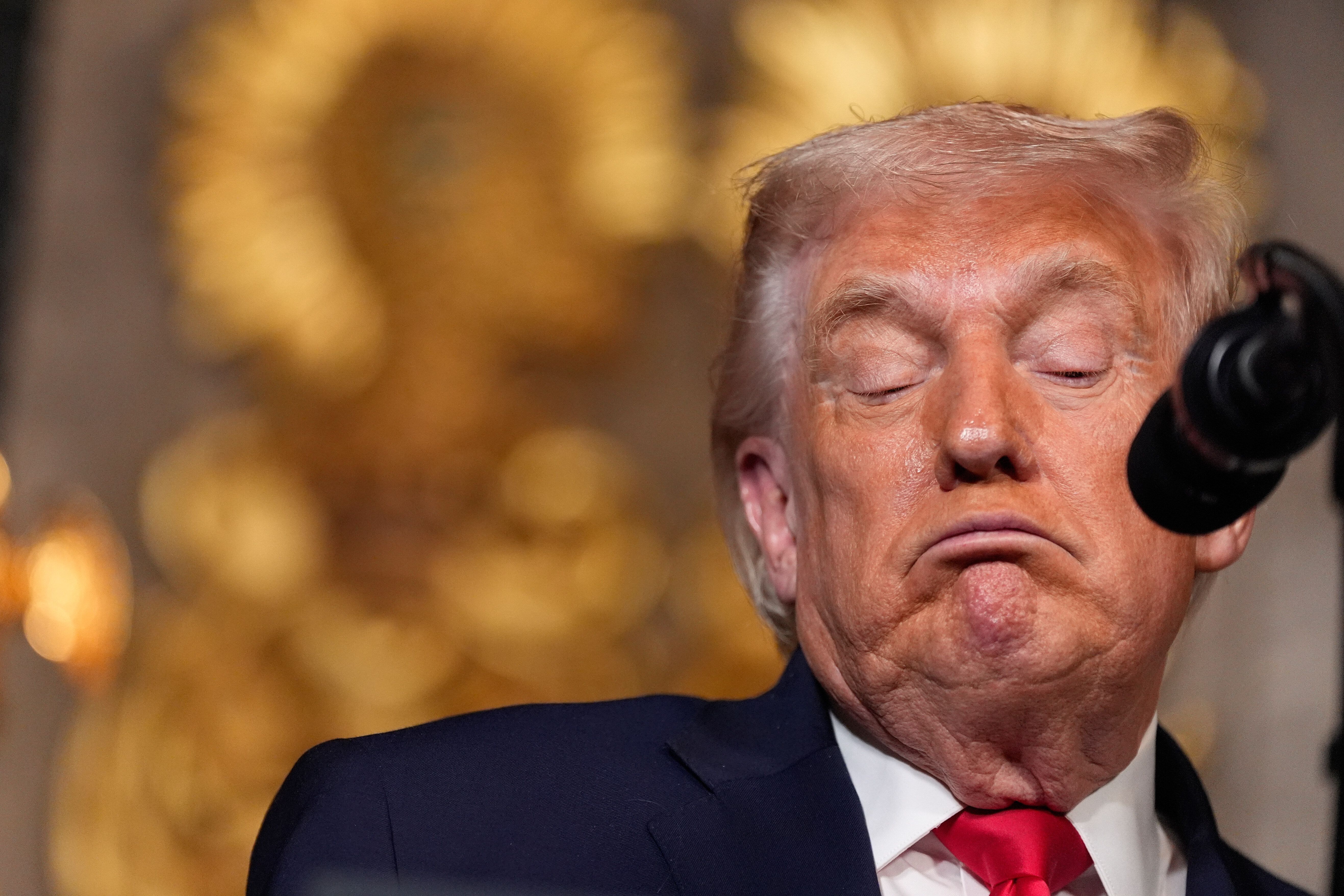 Image for Vrhovni sud SAD odbio da dopusti Trampu da raspoređuje vojsku po Čikagu